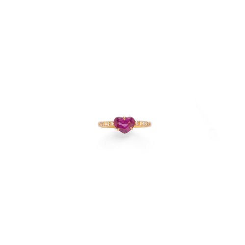 BURMA RUBY AND DIAMOND RING. Yellow gold 750. Set with 1 Burma ruby weighing 1.11 ct and 10 small brilliant-cut diamonds weighing ca. 0.15 ct. Size ca. 52. With Gübelin Report No.1501002, January 2015.