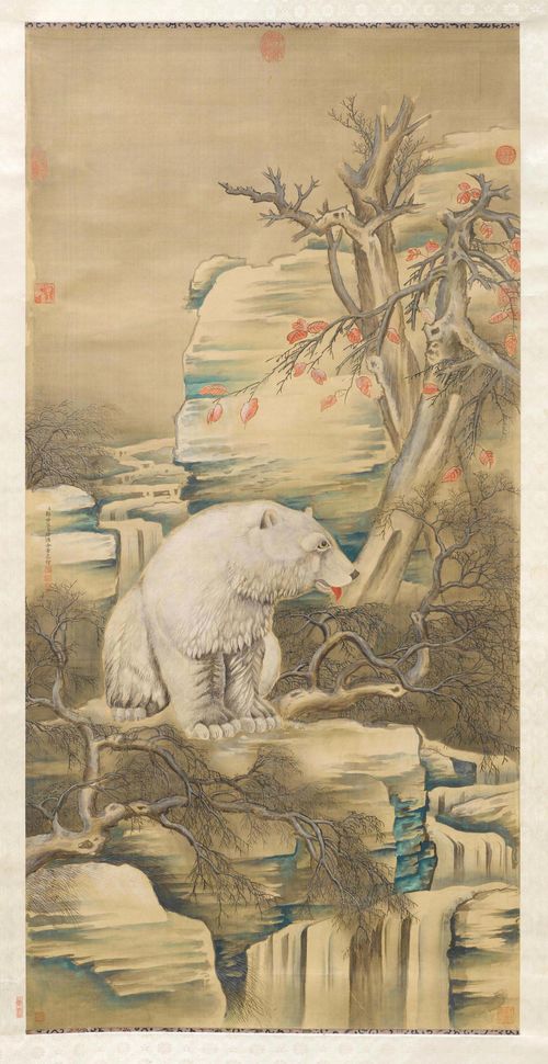 A HANGING SCROLL DEPICTING A POLAR BEAR IN AN AUTUMN LANDSCAPE. China, 139x68.5 cm. Ink and colours on paper. Inscribed "Lang Shining", seal. Porcelain knobs.