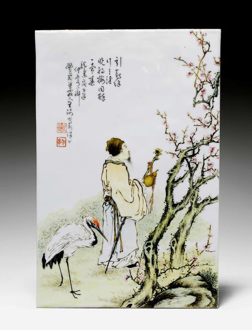A FAMILLE ROSE PORCELAIN PLAQUE SHOWING AN IMMORTAL WITH A CRANE IN A LANDSCAPE. China, 38.5x25.5 cm. Inscription. Marked: "Wang Qi" with two seals.