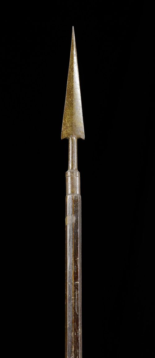 SPEAR, Swiss, probably 16th century. Blade with central ridge, cylindrical end cap. Octagonal shaft, altered, L 199.5 cm.