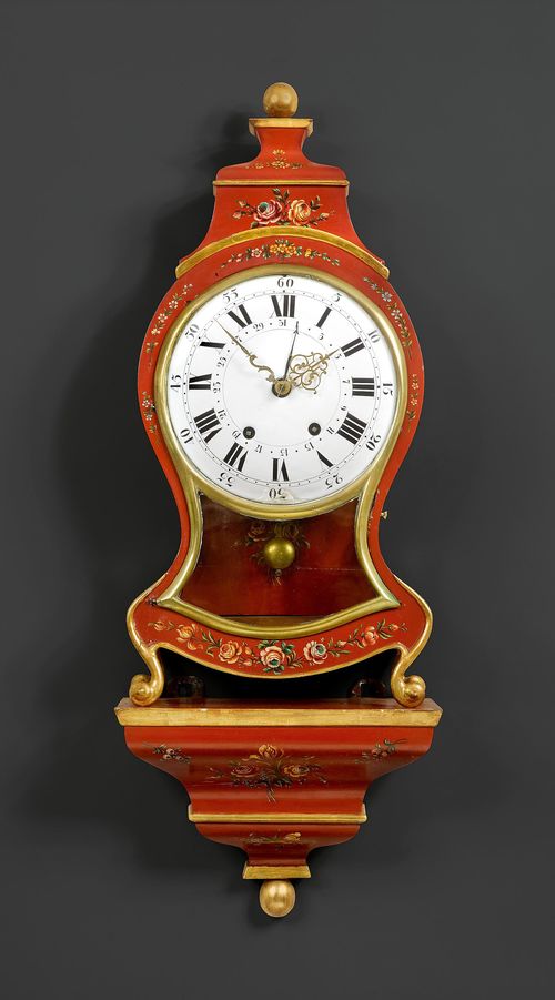 PAINTED CLOCK WITH DATE ON PLINTH, Neuchâtel, end of the 18th century. Curved, wooden case, painted red and decorated with flowers. Gilt decorations. White enamel dial (chipped). Movement with anchor escapement, striking the 3/4-hour on 2 bells. H 92 cam. Painting, later. Provenance: - from a Zurich private collection.