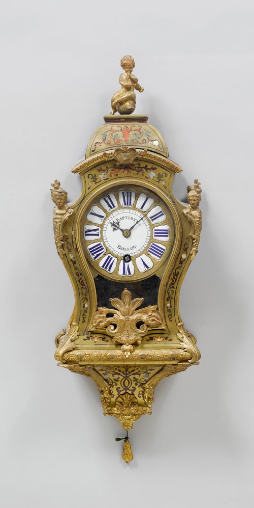 A SMALL CLOCK ON PLINTH WITH BOULLE MARQUETRY,