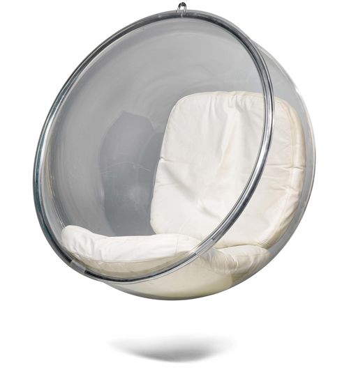 EERO AARNIO (1932) HANGING SEAT, "Bubble Chair" model, designed in 1968, for Asko Oy. Colourless plexiglas and white leather. D 110 cm.