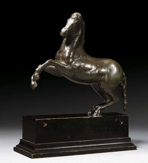 LATE RENAISSANCE BRONZE FIGURE OF A HORSE, Italy, 17/18th century Set on moulded ebonised pedestal. H with plinth 26 cm. Provenance: Swiss private collection.
