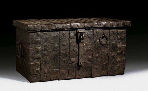WROUGHT IRON COFFER, Baroque, German circa 1700. With high hinged lid and striking iron bands and lateral handles. Large iron lock. 70x35x40 cm.