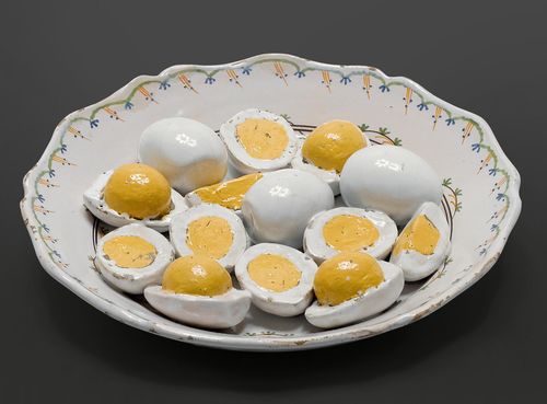 TROMPE L&#39;OEIL PLATE WITH EGGS,