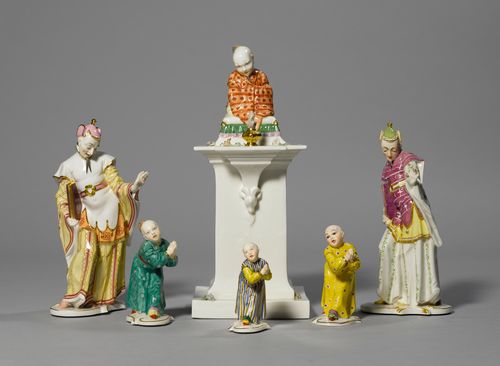 A GROUP OF 6 CHINESE FIGURES FROM A PAGODA GROUP,