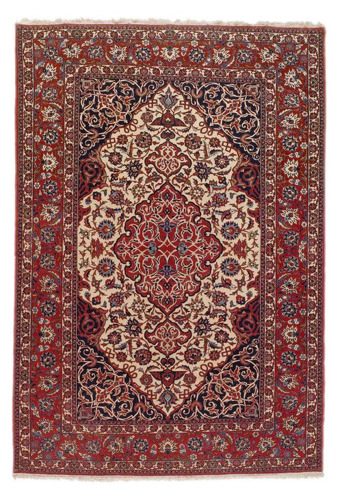 ISFAHAN old.Good condition. 145x210 cm.