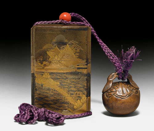 A FOUR CASE INRÔ DECORATED WITH A STORMY COAST LINE IN GOLD- AND SILVER HIRAMAKIE AND KIRIKANE.