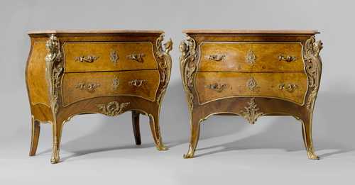 PAIR OF COMMODES OF DIFFERENT HEIGHTS,