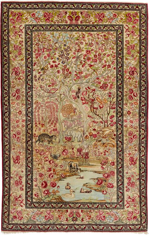 ISFAHAN PICTORIAL CARPET old.