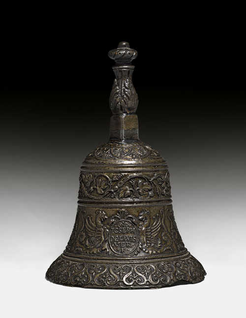 TABLE BELL,