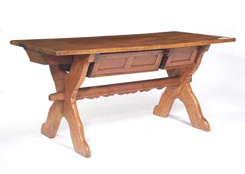RUSTIC TABLE,