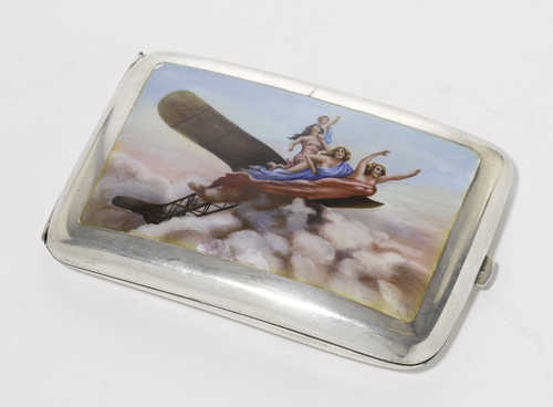 CIGARETTE CASE WITH FEMALE FIGURES ON AN AIRPLANE