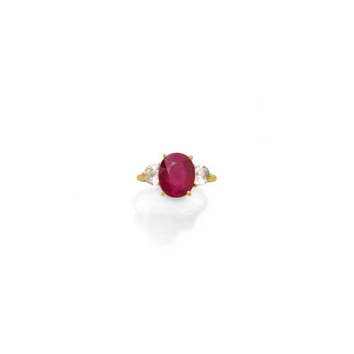 RUBY AND DIAMOND RING, ca. 1970.