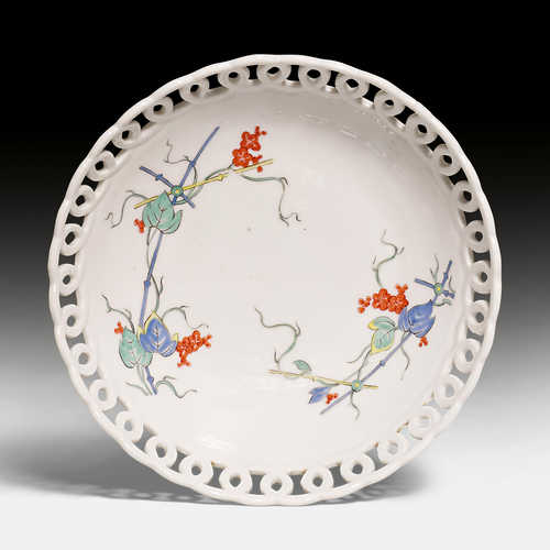BOWL WITH OPENWORK AND RARE KAKIEMON DECORATION,