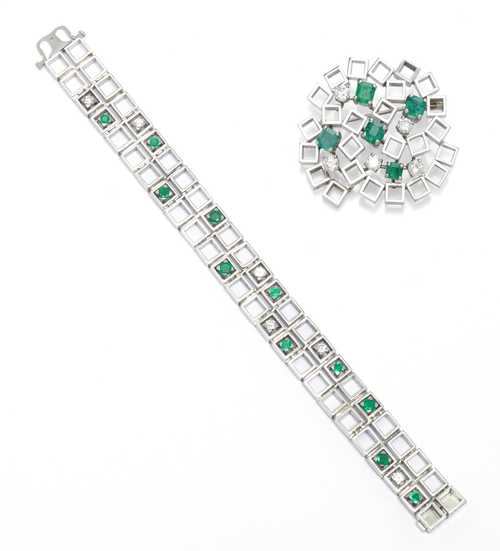 EMERALD AND DIAMOND BROOCH AND BRACELET, ca. 1970.