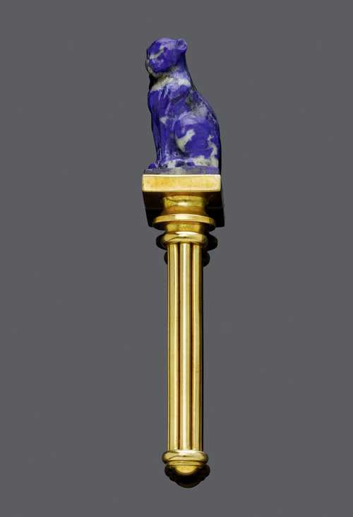 LAPIS LAZULI AND GOLD BROOCH, ca. 1970.