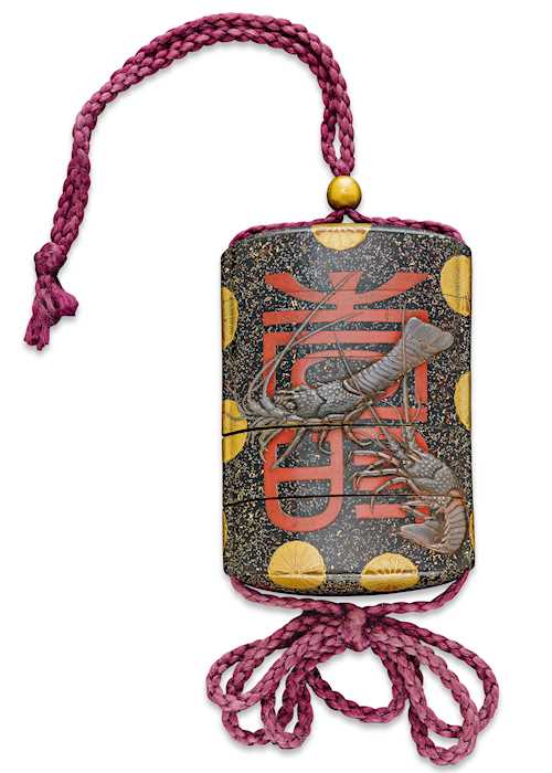 A LACQUER INRO DECORATED WITH THREE CRAYFISH IN TAKAMAKIE.