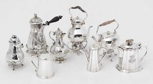 LOT COMPRISING EIGHT MINIATURE POURING- AND DRINKING VESSELS
