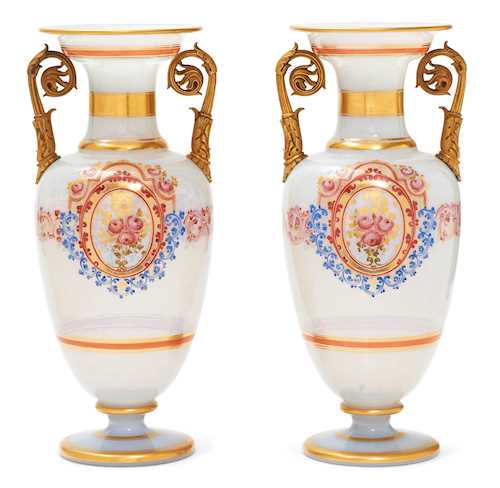A PAIR OF AMPHORA-SHAPED VASES