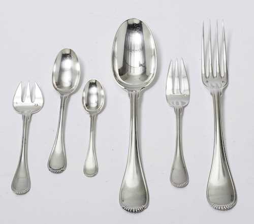 ITEMS FROM A SET OF CUTLERY FOR 12 PEOPLE