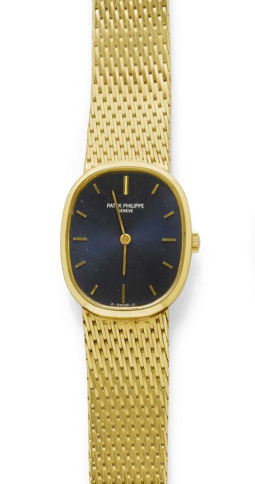 WRISTWATCH, PATEK PHILIPPE, ELLIPSE D'OR. Yellow gold 750, 84g. Ref. 3548 1. Oval case No. 2677387. Blue dial with gold-coloured indices and hands, signed. Hand winder, movement No. 1152552, Cal. 23-300PM. Original gold band with brick pattern, L ca. 19.5 cm. D 32 x 27 mm.