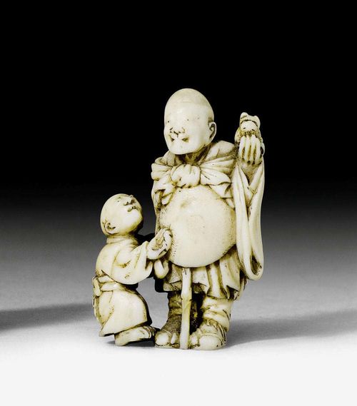 TWO IVORY NETSUKE: A MAN WITH A BOY AND A GROUP OF THREE SAKE DRINKERS. Japan, 19th c. Height 4 and 4.5 cm.
