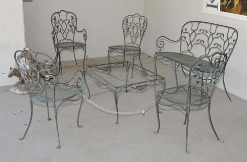 PROBABLY FRENCH. GARDEN FURNITURE, ca. 1900. Comprising a bench, 2 fauteuils, 2 chairs and a side table. Metal and glass.