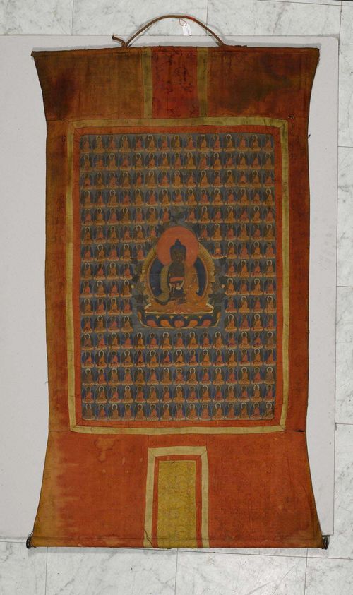 TANGKA OF SHAKYAMUNI IN MEDITATION.Tibet, 19th c. 61x44.5 cm. Shakyamuni is surrounded by 203 additional images of himself, the right hand in the gesture of earth-touching. Brocade mounting.