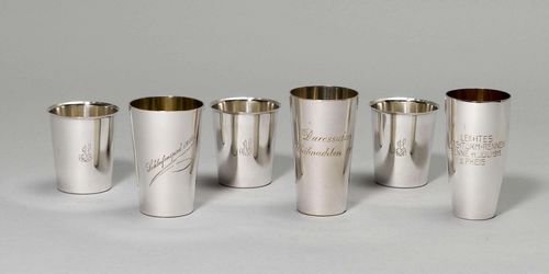SIX BEAKERS,Switzerland and Germany, 19th/20th century. Associated. Smooth walls, engraved. H 7 - 10 cm, total weight 445 g.