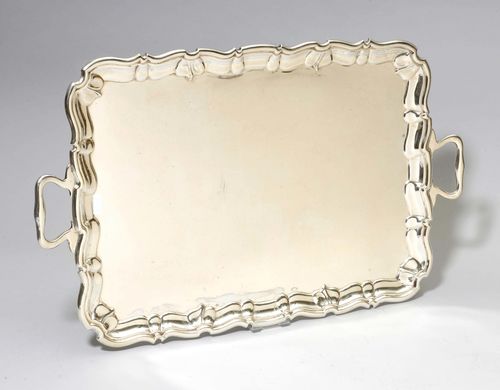 TRAY,Sheffield 1924. With maker's mark. Rectangular with curved rim. Two handles. Ca. 60 x 37 cm, 2430 g.