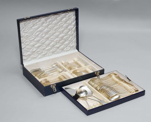 ITEMS OF A CUTLERY SET ,Paris 2nd half of the 19th century. Maker's mark: HL. Comprising: 12 spoons, 12 forks, 4 appetiser spoons, 8 appetiser forks, 8 fish forks, 8 fish knives, 8 dessert spoons, 8 dessert forks, 8 coffee spoons, 3 serving utensils. Total weight 4400 g.
