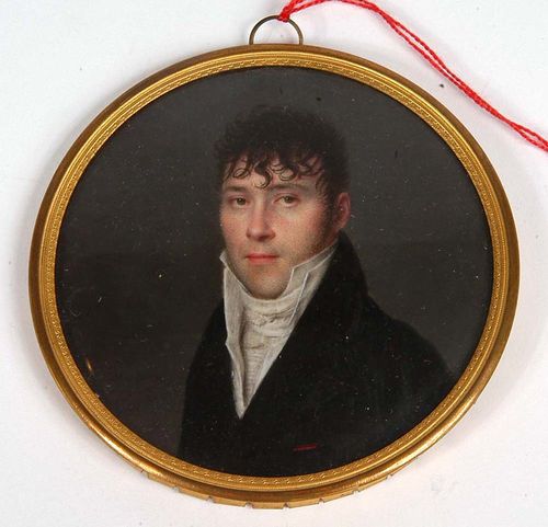 France. Signed Ferdinand Machera (1776 Dôle 1843), dated1809. Mixed media on ivory. Depicting young man in  black coat with tall white collar.  Ø 7.8 cm. In   gold ring. Provenance: Holzscheiter collection, Meilen.