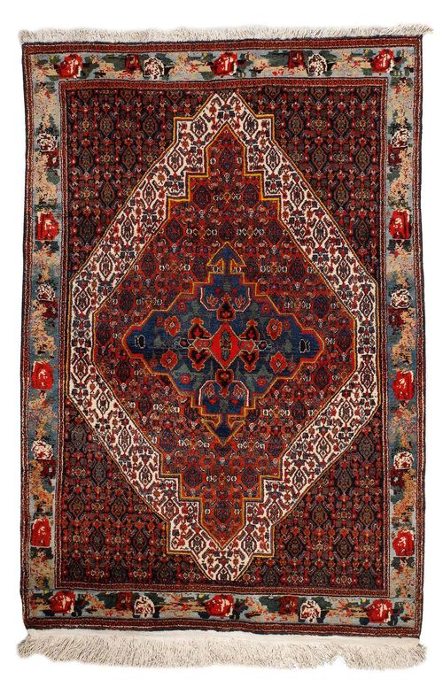 PAIR OF SENNEH CARPETS old.In good condition, 140x210 cm.
