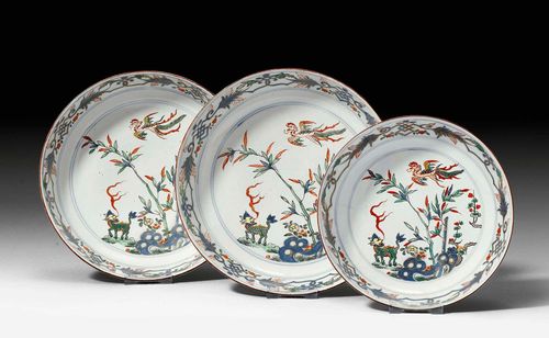 3 FAIENCE PLATTERS, Milan, factory of Felice Clerici or Pasquale Rubati, ca. 1756-1780. D 23 cm. Restorations to the edge. Provenance: Formerly from the House of Savoy, Italy.