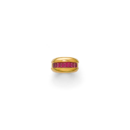 RUBY AND GOLD RING, Cartier.