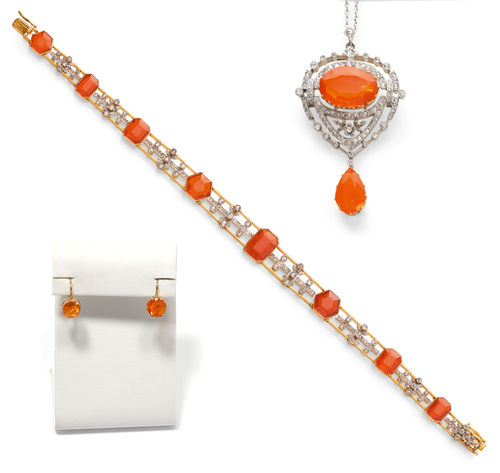 FIRE OPAL AND DIAMOND NECKLACE WITH BRACELET AND EAR PENDANTS, ca. 1910.