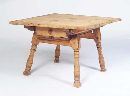 PINE TABLE,