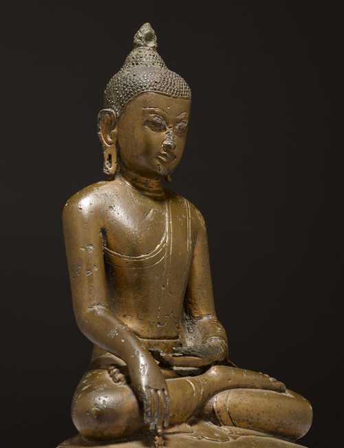 13 cm   FI-229 Berk Buddha aus Fiberglas rotca 
