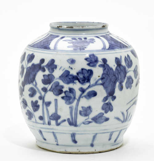 A BLUE AND WHITE JAR.