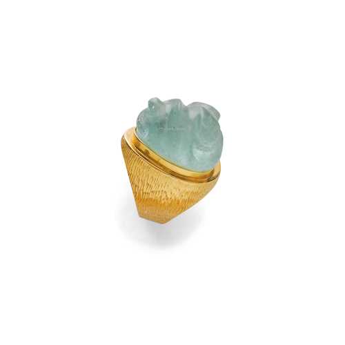 AQUAMARINE AND GOLD RING, probably BY BURLE MARX, ca. 1970.