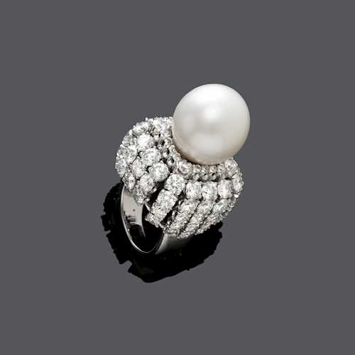 PEARL AND DIAMOND RING, BY WEBB, ca. 1970.