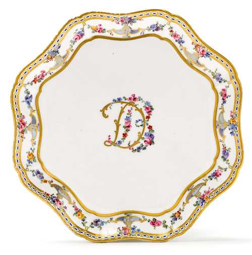FLAT BOWL OF THE  "DU BARRY SERVICE" TYPE