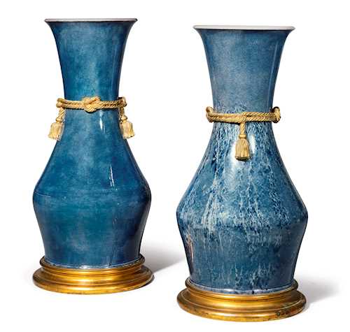 A PAIR OF IMPOSING BALUSTER-SHAPED VASES &quot;POUR TORCH&#200;RE&quot; IN THE GO&#219;T CHINOIS