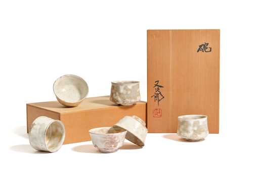 SIX TEA CUPS (YUNOMI) BY KAWAMURA MATAJIRO (1930–2006).