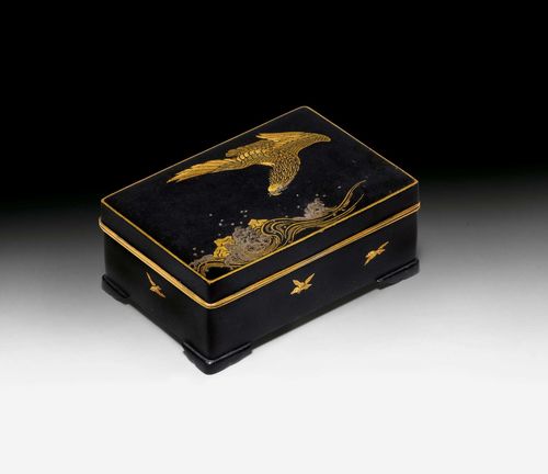 A GOLD AND SILVER DAMASCENED IRON BOX DECORATED WITH AN EAGLE. Japan, Meiji period, 9x6x4 cm. Mark.