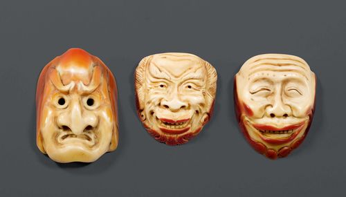 THREE HORNBILL MASKS. Japan and China, 19th c. Height 4.5 - 5.5 cm. The japanese one is double sided.