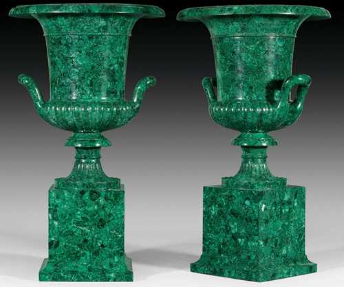 PAIR OF MALACHITE MEDICI VASES,Empire style, Russia, probably late 19th century. Some chips. H 113 cm. Provenance: - Traditionally considered to be from a princely palace in St. Petersburg. - M. Segoura, Paris. - From a highly important European private collection.