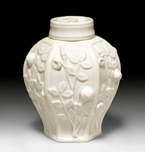 RARE B&#214;TTGER PORCELAIN TEA-CADDY,Meissen, ca. 1713-1720. Unpainted. Flat, cylindrical cover. H 11.2 cm. Provenance: - formerly owned by the Princes from the House of Leyen, Waal Castle (traditionally considered) - from a Zurich private collection. - Kunsthandel Getrud Rudigier, Munich, 2000.